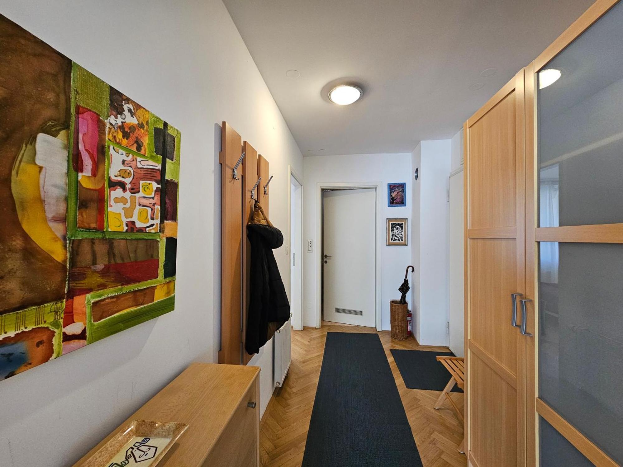 Apartment Irena Tour As Любляна Экстерьер фото